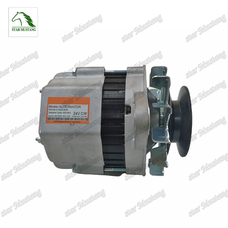 Original Dieselmotoralternator 4D95 PC60-5 24V 30A 600-821-3850
